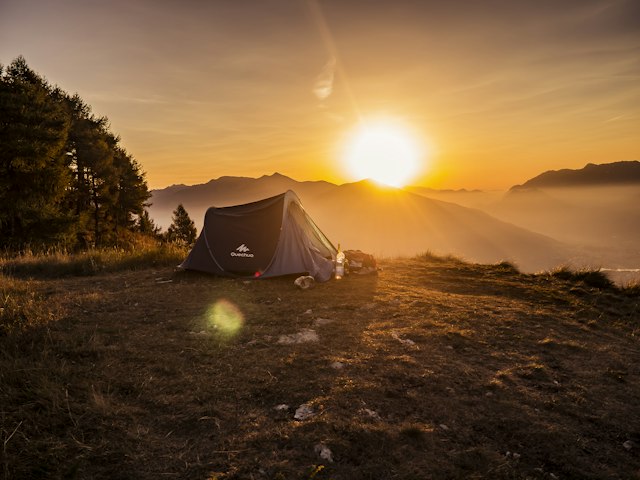 Pareja en una camper